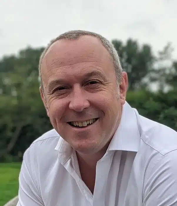 Jon Scholefield